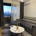 Remote Work - Apartment *