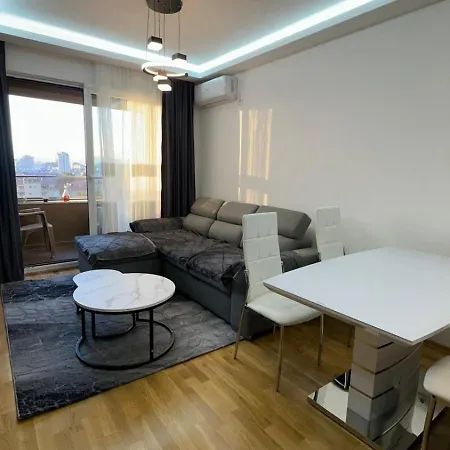 Remote Work - With City View Апартаменты